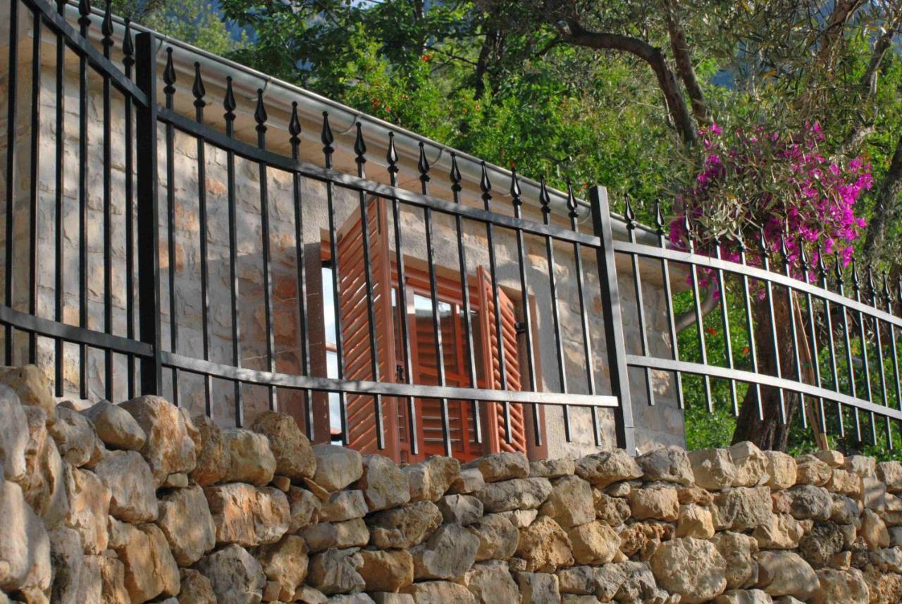 Boutique Hotel Malo Selo Herceg Novi Buitenkant foto