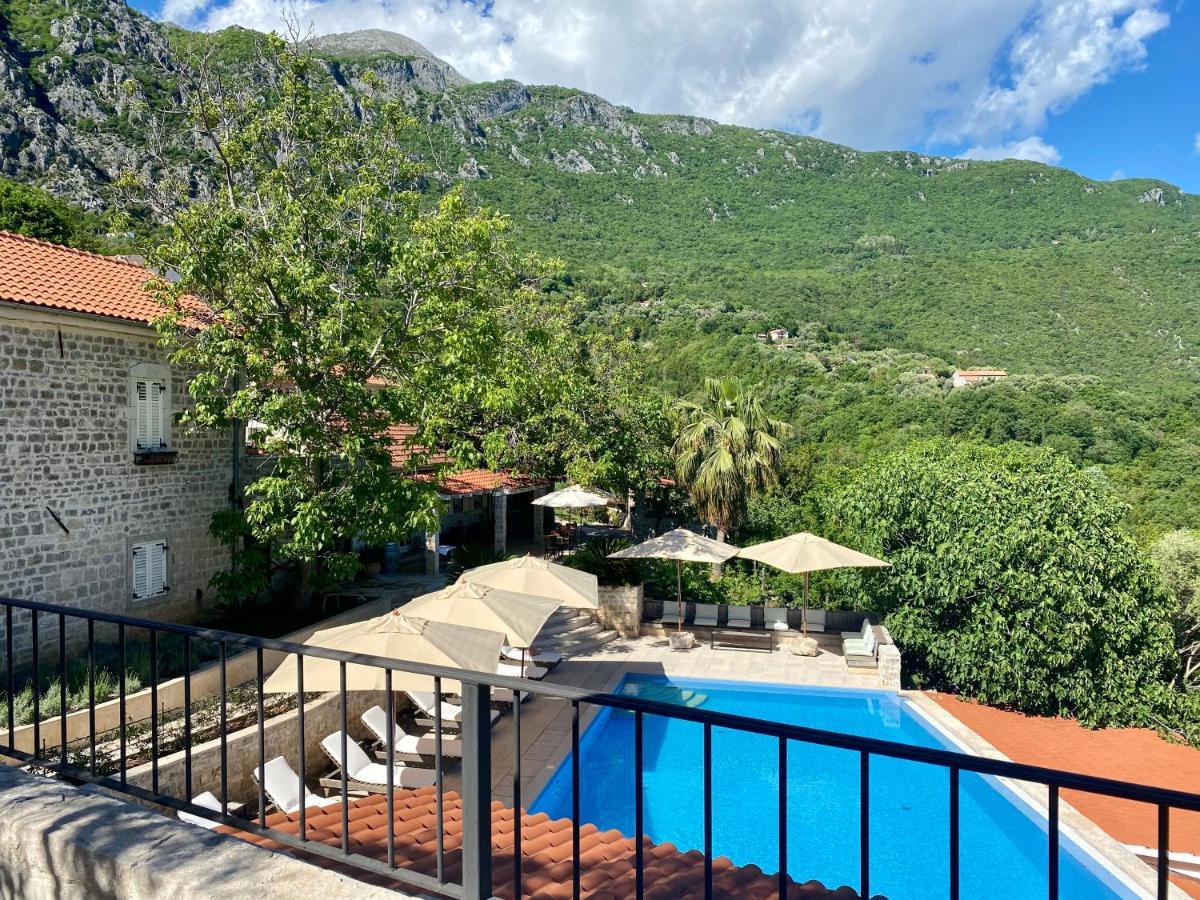 Boutique Hotel Malo Selo Herceg Novi Buitenkant foto