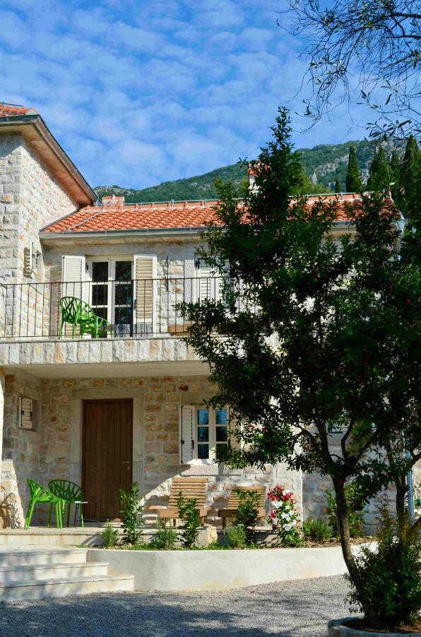 Boutique Hotel Malo Selo Herceg Novi Buitenkant foto