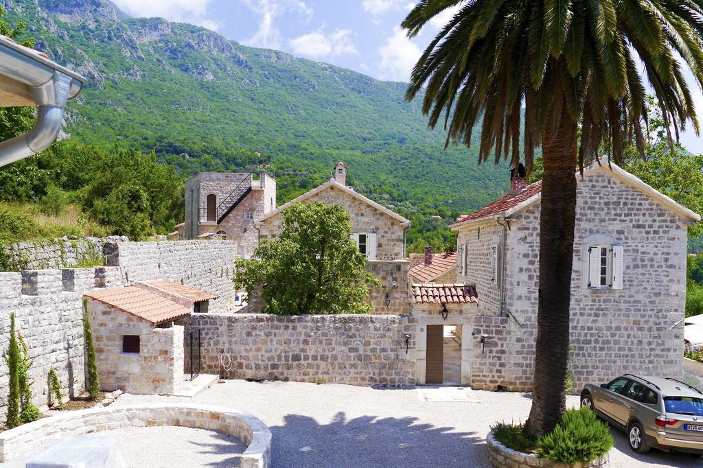 Boutique Hotel Malo Selo Herceg Novi Buitenkant foto